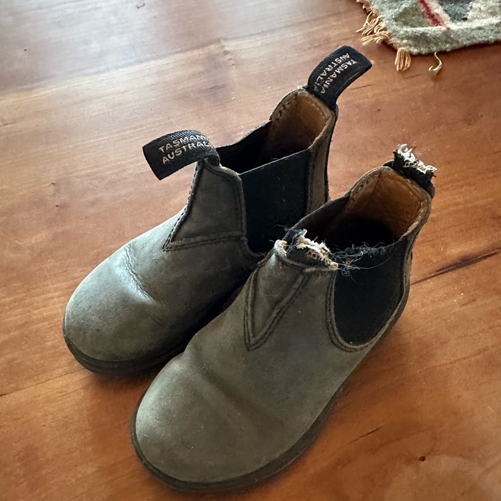 Kid Blundstones